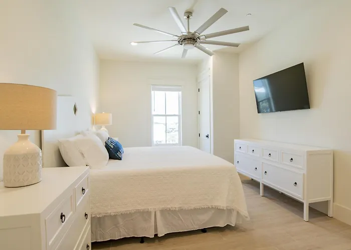 Seaside East And West 2 - 24 Bedrooms Holiday home *