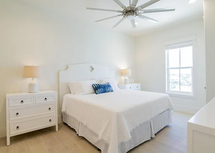 Seaside East And West 2 - 24 Bedrooms Holiday home Gulf Shores